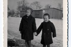 01_1946-12-00_Germany_Ohmstede_Silvija-Arijs_o